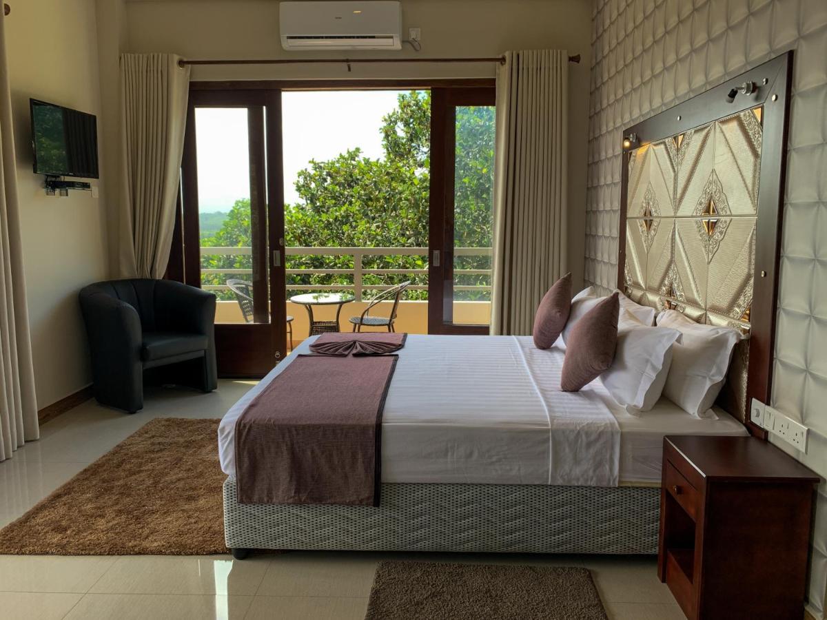 Mount Rich Rumassala Hotel Unawatuna Exterior foto