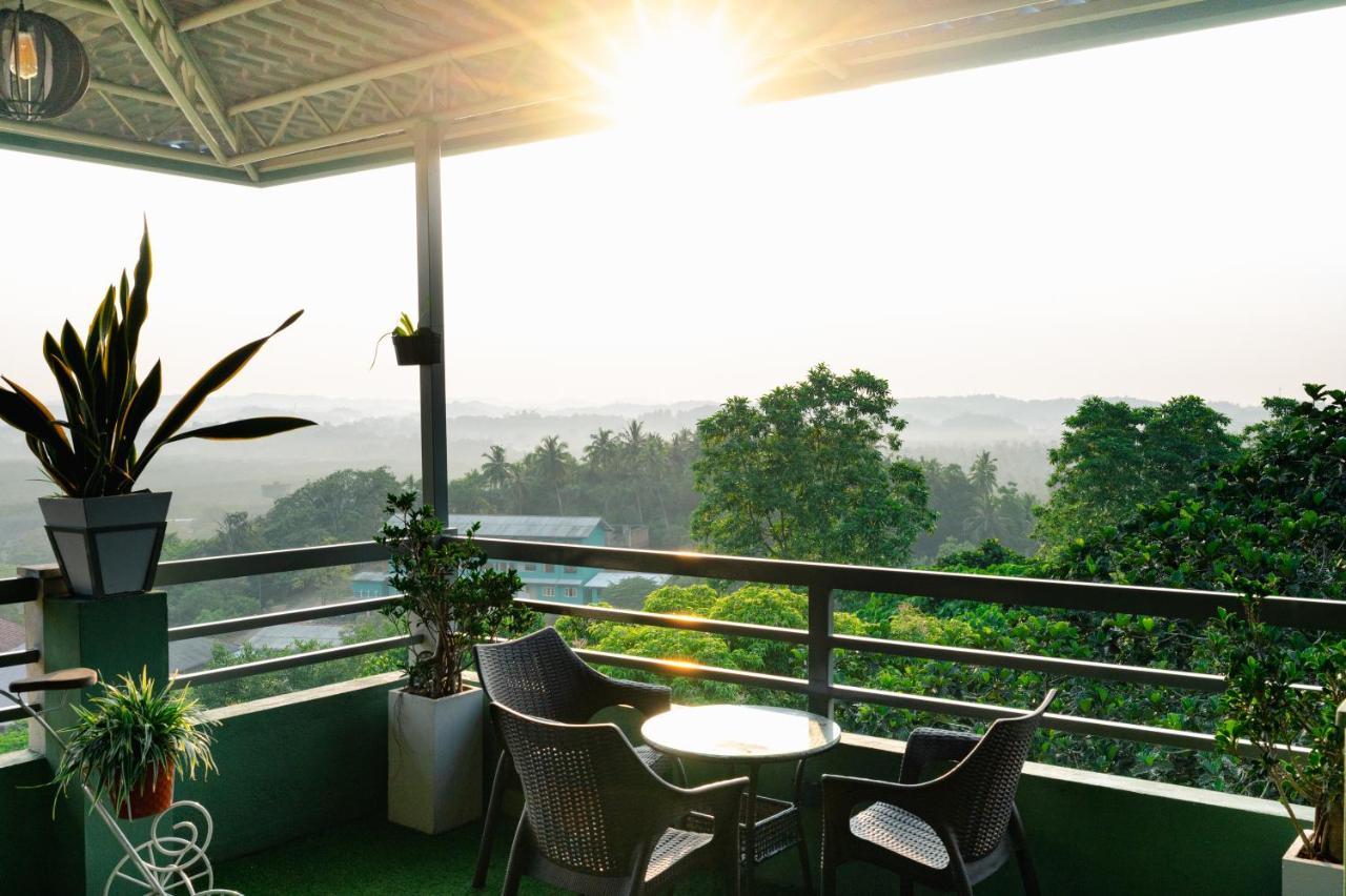 Mount Rich Rumassala Hotel Unawatuna Exterior foto