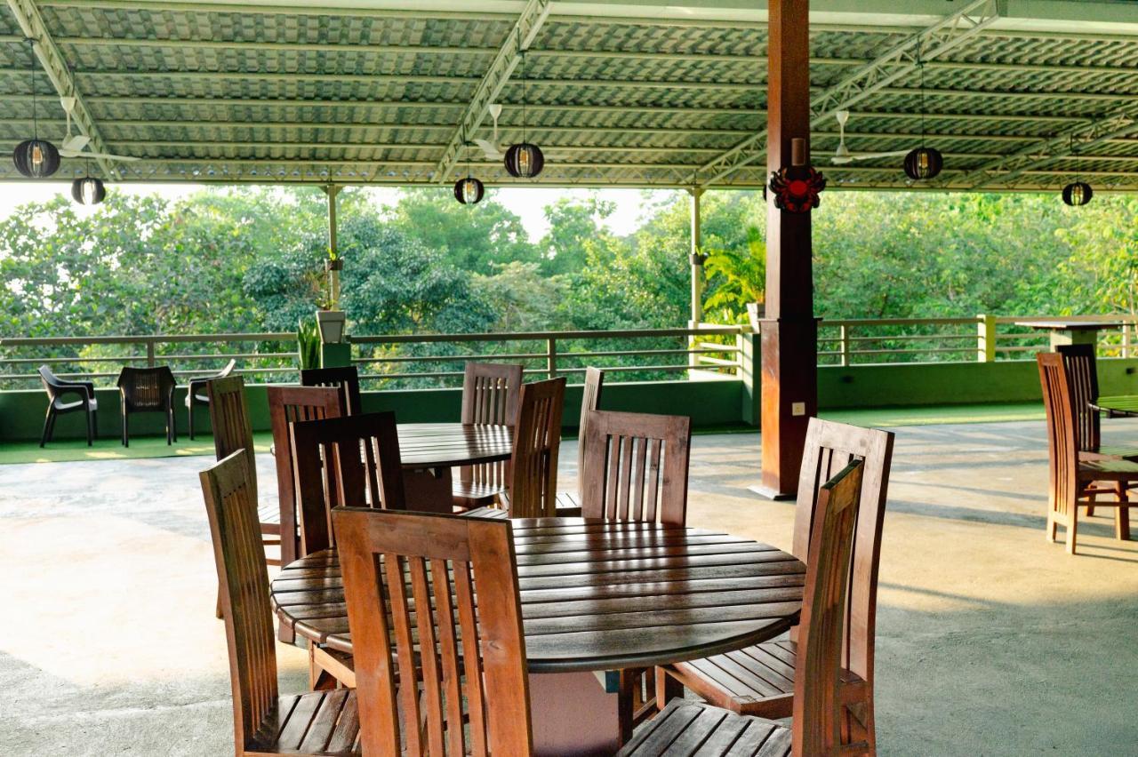 Mount Rich Rumassala Hotel Unawatuna Exterior foto