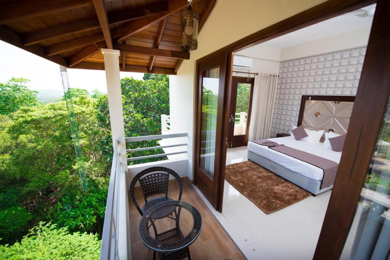 Mount Rich Rumassala Hotel Unawatuna Exterior foto