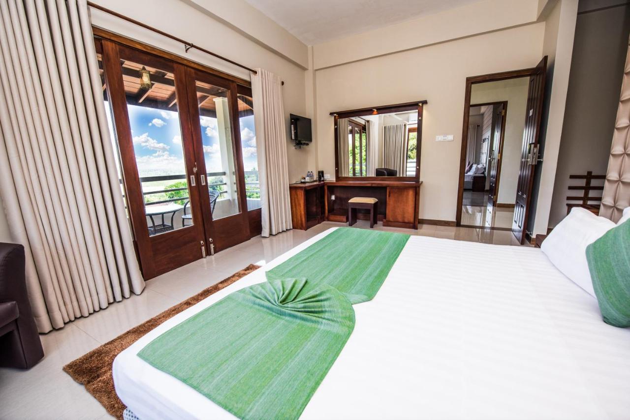 Mount Rich Rumassala Hotel Unawatuna Exterior foto